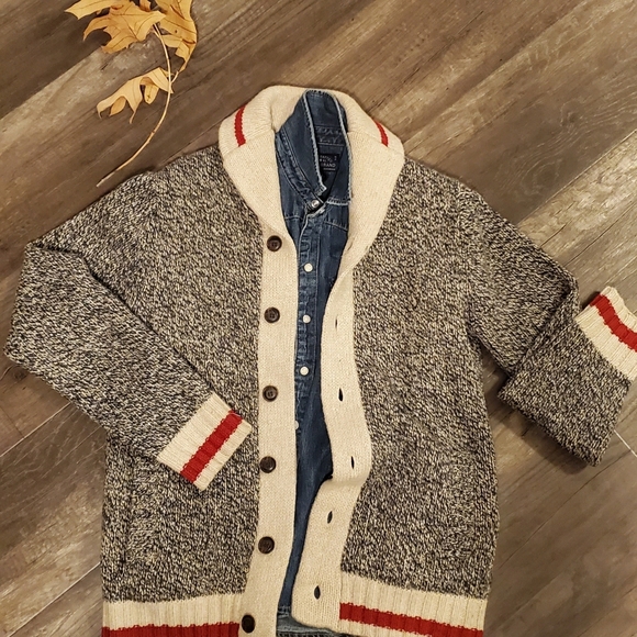 Roots Cabin Sweater - Picture 2 of 3